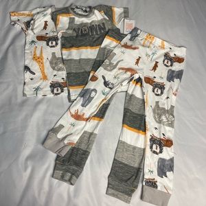 Carters 4-piece pajama set Size 3t